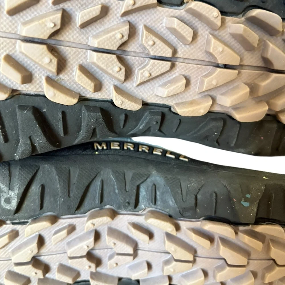 SOLD⭐️
Merrell Waterproof Castle Rock Hiking Boots size 9.5 Hyacinth outdoor - Picture 9 of 15